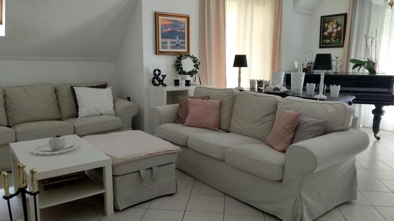 Leander Apartman Balatonlelle Ngoại thất bức ảnh